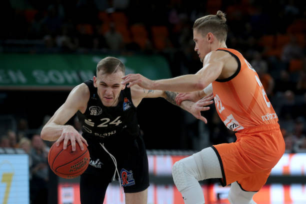 技战术的思 技战术的思