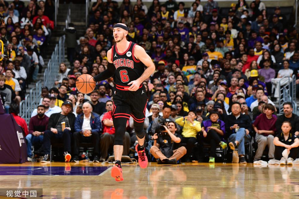 在接受采访 在接受采访