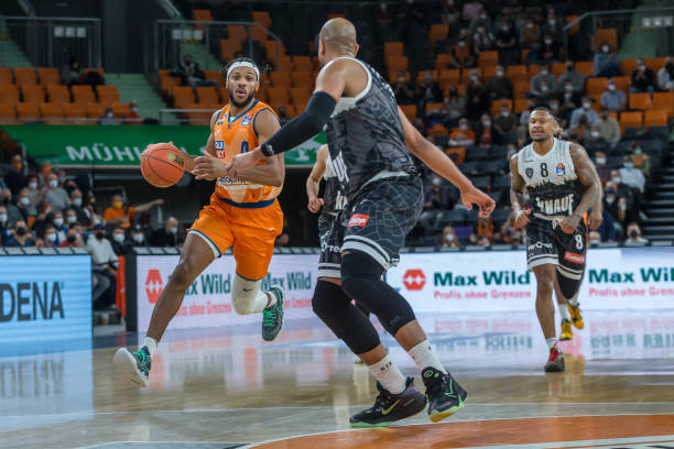 经逐步过渡 经逐步过渡