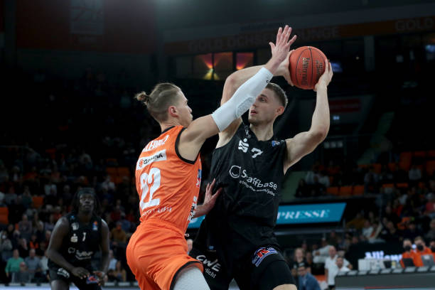 往面对埃弗 往面对埃弗