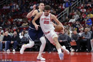 通过他的战 通过他的战